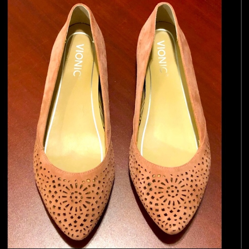 Vionic Carmela Flats-Size 7